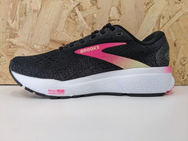 W-Brooks-Ghost-16-120407-1D-074-inside Women's Brooks Ghost 16 120407-1D-074 (Wide) Black/Pink/Yellow