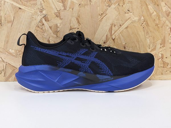 Mens ASICS NOVABLAST 5 110B974-004 Black Cobalt