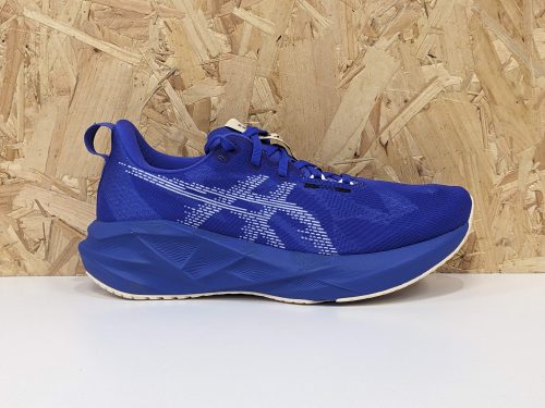 Womens ASICS NOVABLAST 5 1012B765-403 Cobalt Burst White - Outside Womens ASICS NOVABLAST 5 1012B765-403 Cobalt Burst White