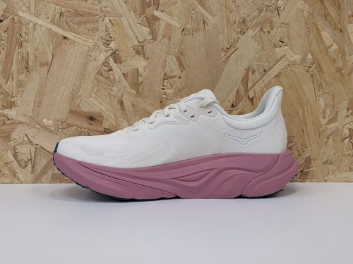 Women's HOKA Arahi 8 1168691-ARLN Alabaster/Lingonberry